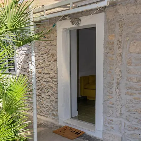 Eleonora Apartments Zadar Buitenkant foto