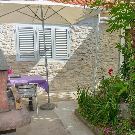 Eleonora Apartments Zadar Buitenkant foto