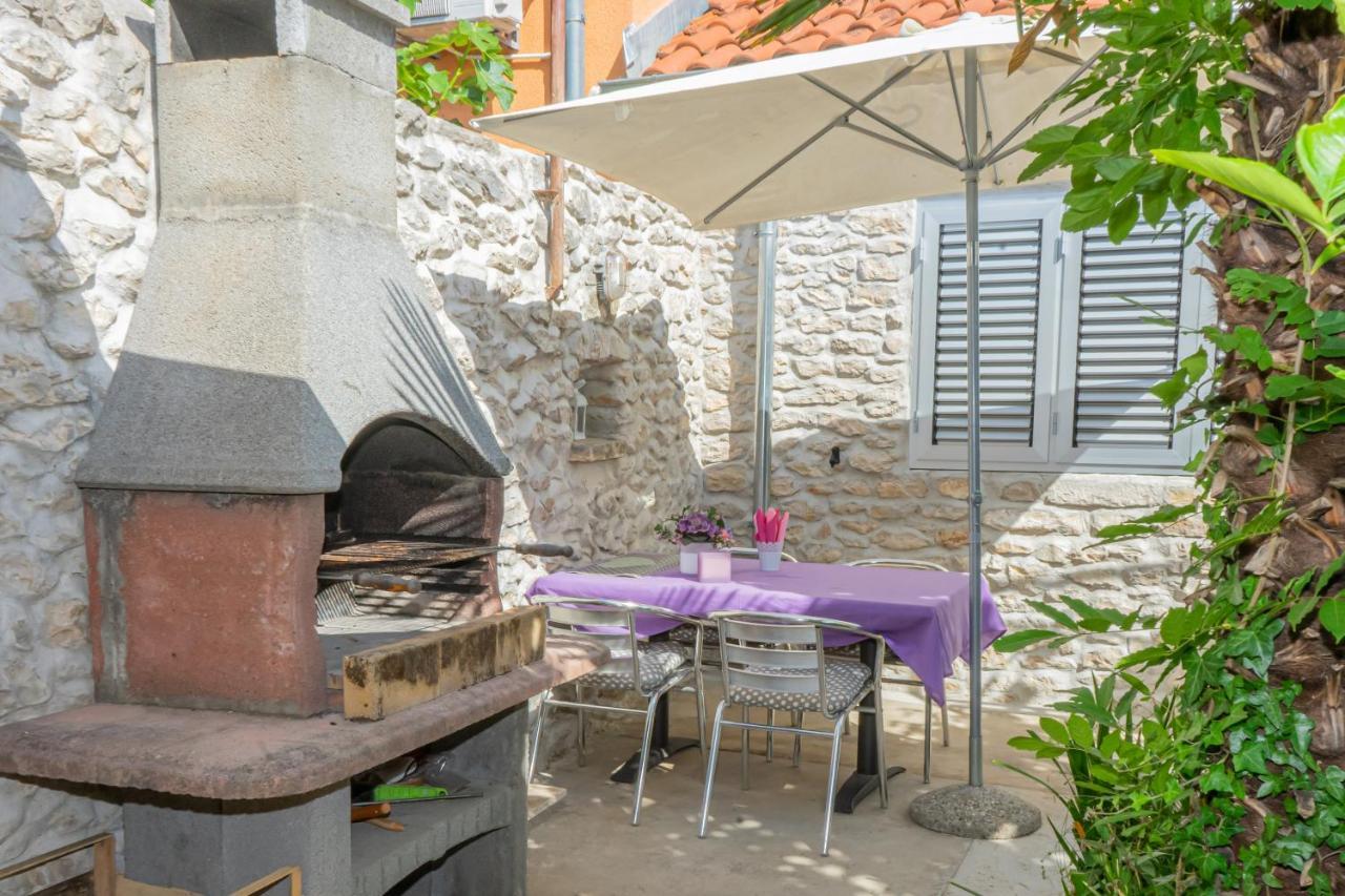 Eleonora Apartament *